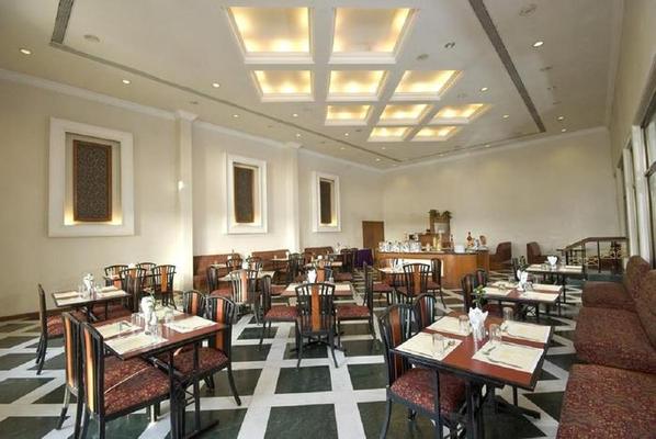 Hotel Express Residency